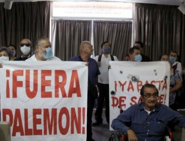 Μεξικό: Χειροπέδες σε τρεις άνδρες για το φόνο ενός δημοσιογράφου